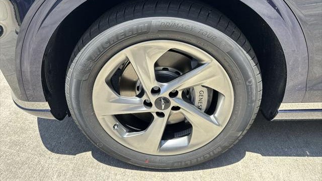 2026 Genesis GV70 2.5T Standard