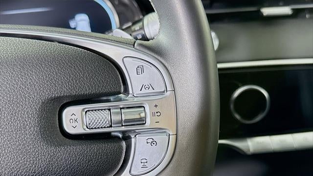2024 Genesis GV70 2.5T Standard