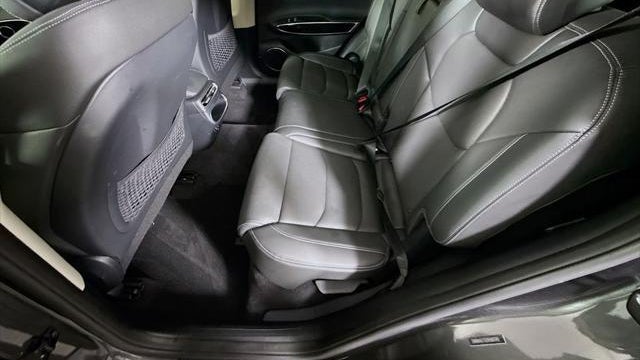 2024 Genesis GV70 2.5T Standard