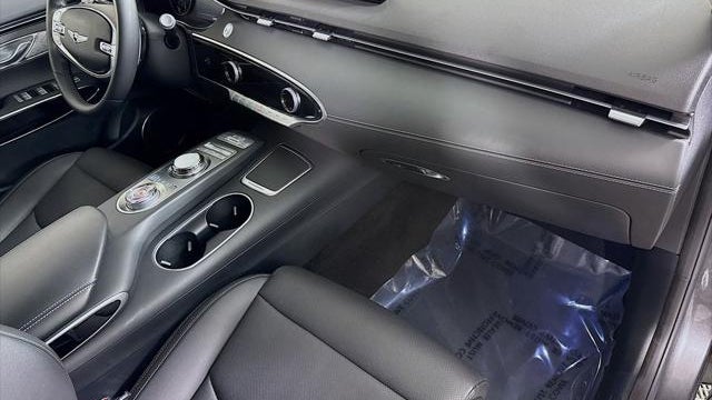 2024 Genesis GV70 2.5T Standard