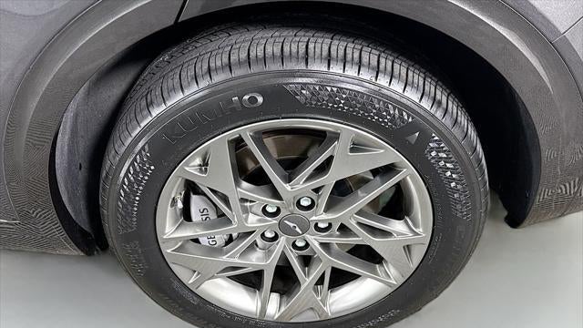 2024 Genesis GV70 2.5T Standard