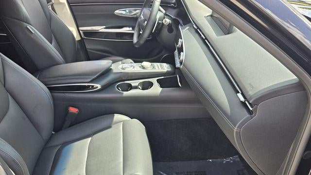 2024 Genesis GV70 2.5T Standard