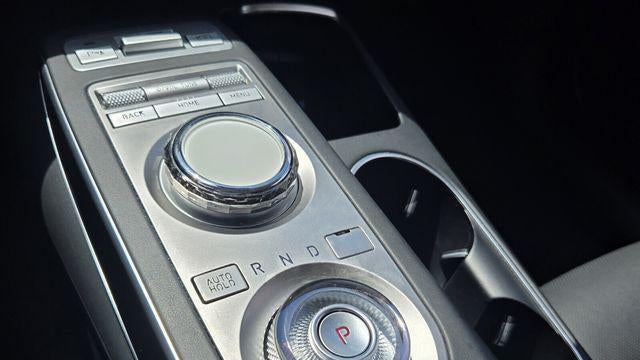 2024 Genesis GV70 2.5T Standard
