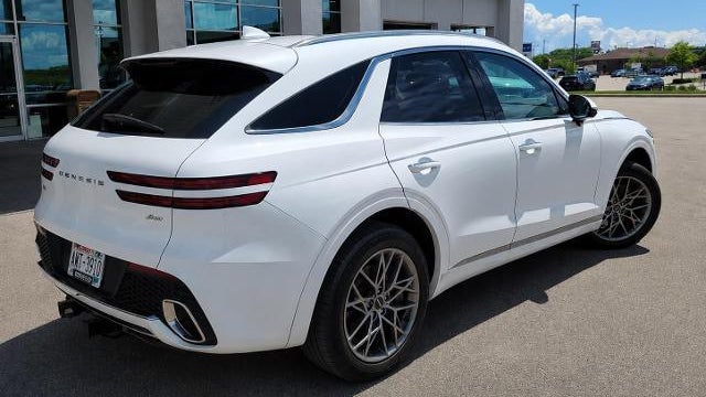 2025 Genesis GV70 2.5T Standard