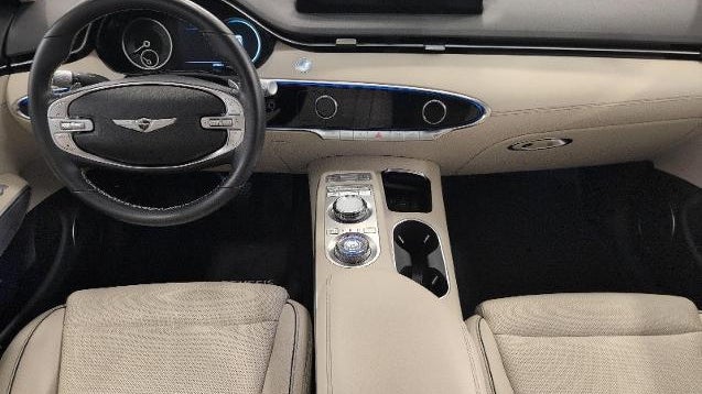 2025 Genesis GV70 2.5T Standard