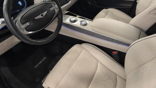 2025 Genesis GV70 2.5T Standard