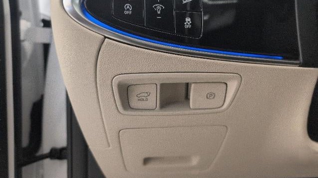 2025 Genesis GV70 2.5T Standard