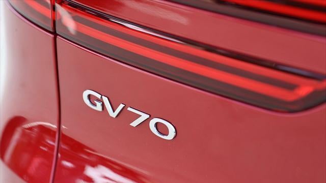 2025 Genesis GV70 2.5T Standard