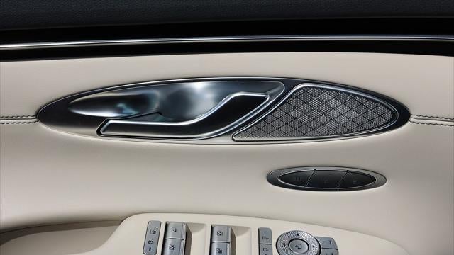 2025 Genesis GV70 2.5T Standard