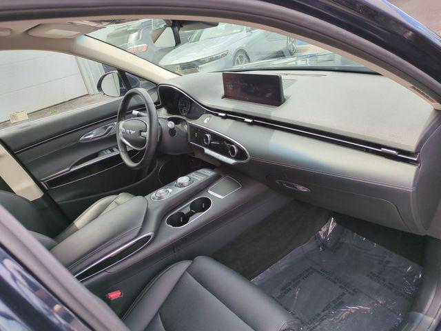 2025 Genesis Gv70 - $31,550
