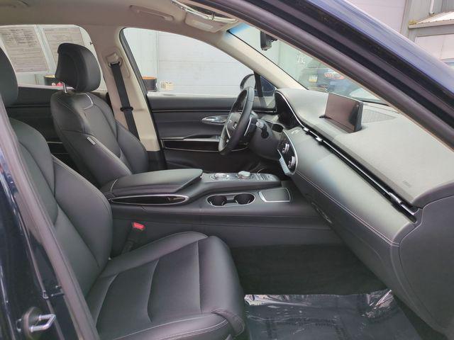 2025 Genesis Gv70 - $31,550