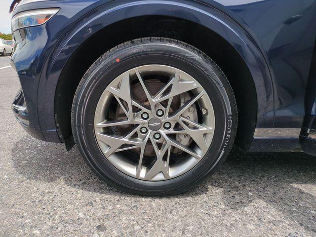 2025 Genesis Gv70 - $31,550