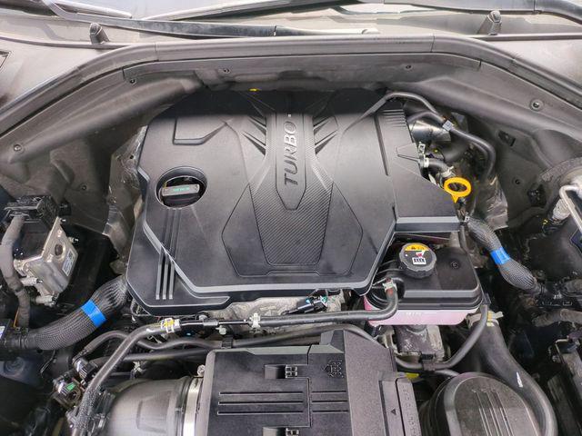 2025 Genesis Gv70 - $31,550