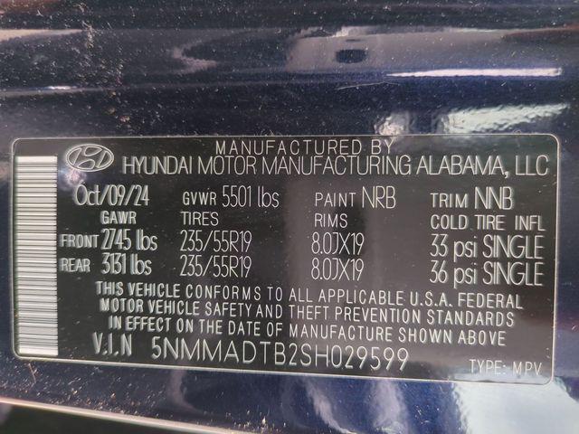 2025 Genesis Gv70 - $31,550