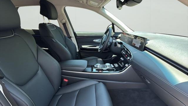 2026 Genesis GV70 2.5T Standard