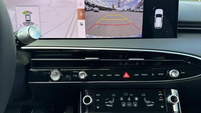 2026 Genesis GV70 2.5T Standard