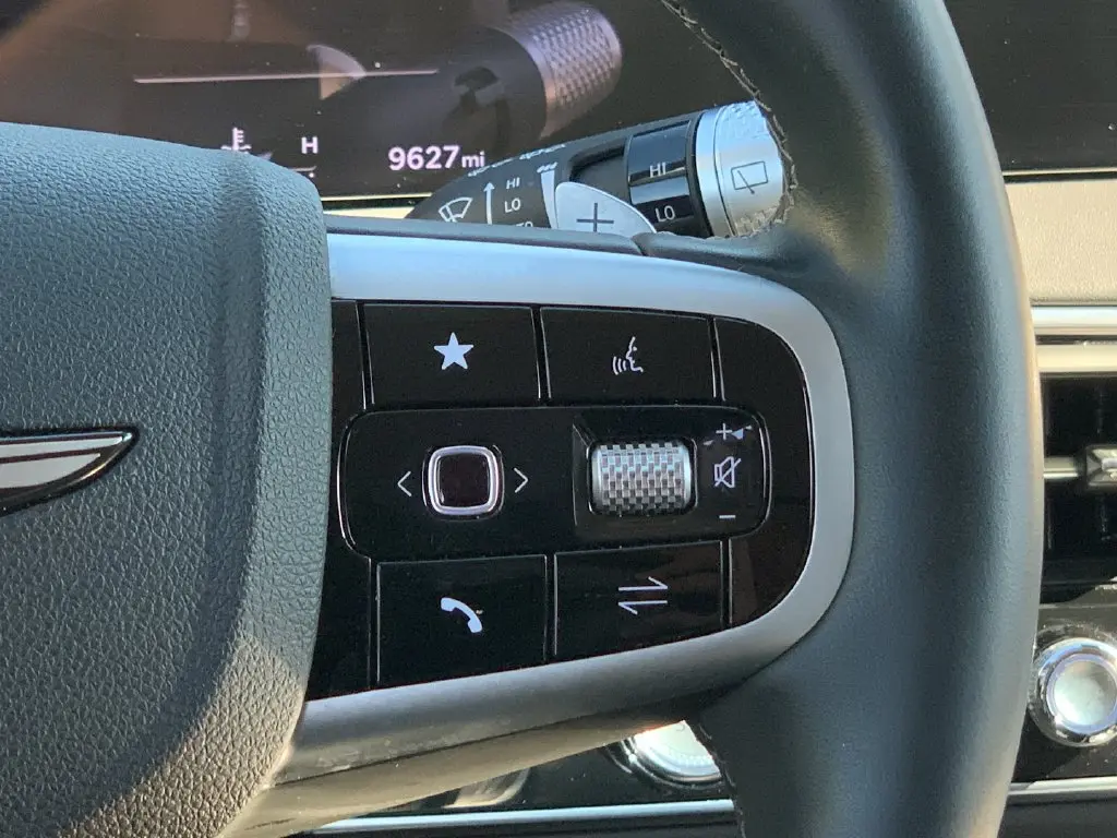2026 Genesis Gv70 - $45,654
