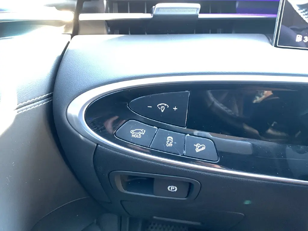 2026 Genesis Gv70 - $45,654