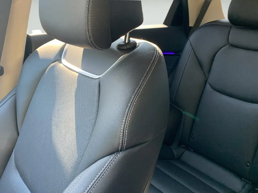 2026 Genesis Gv70 - $45,654
