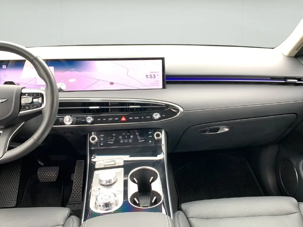 2026 Genesis Gv70 - $42,987