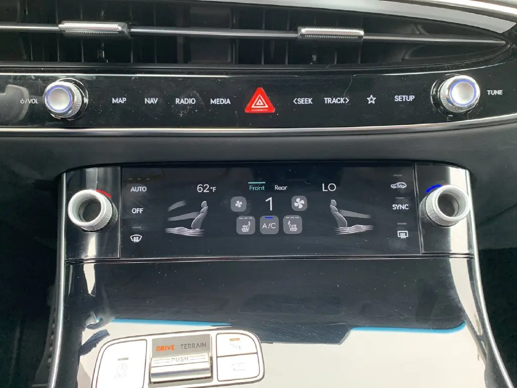 2026 Genesis Gv70 - $42,987