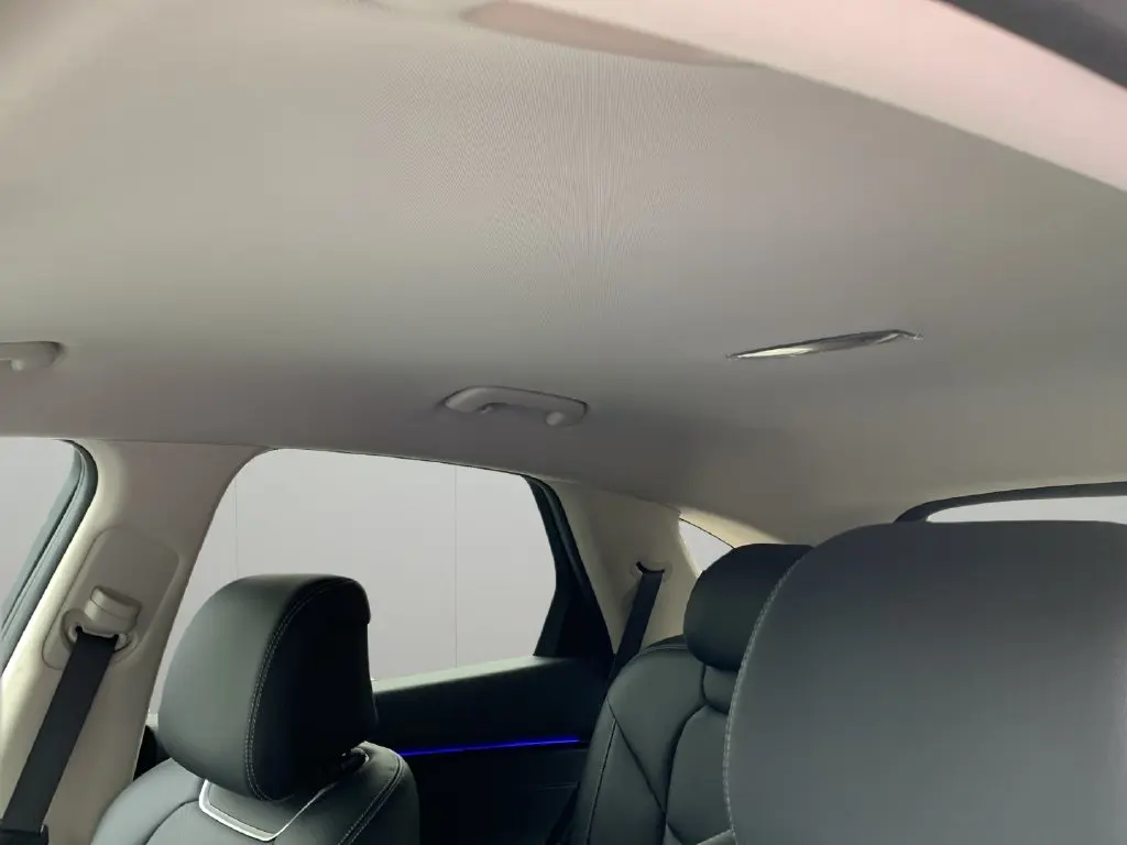 2026 Genesis Gv70 - $42,987