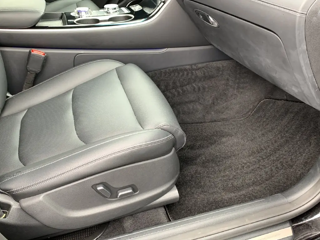 2026 Genesis Gv70 - $42,987