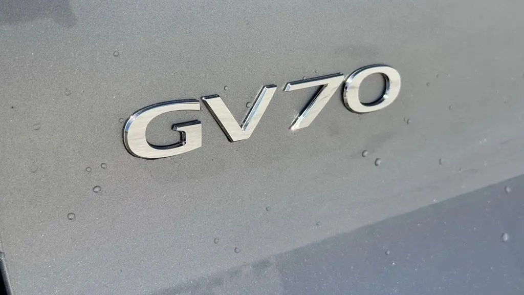 2026 Genesis GV70 2.5T Select