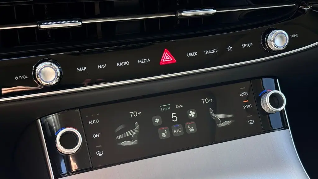 2026 Genesis GV70 2.5T Select