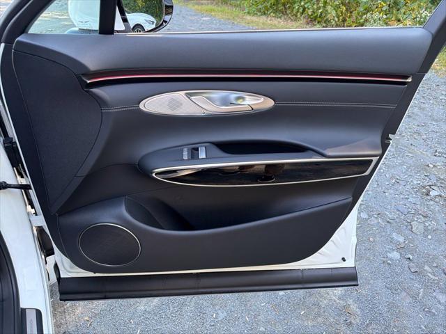 2026 Genesis Gv70 - $49,999