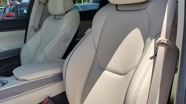 2024 Genesis GV70 2.5T Standard