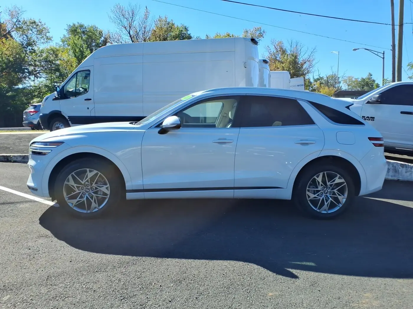 2024 Genesis Gv70 - $38,997