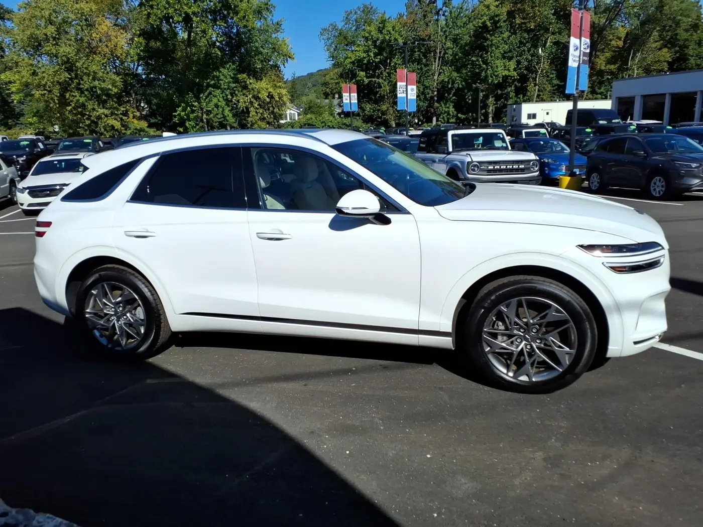 2024 Genesis Gv70 - $38,997
