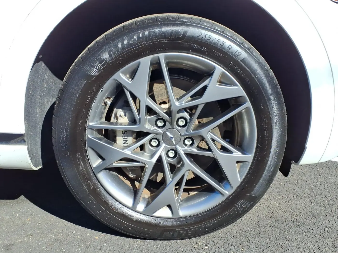 2024 Genesis Gv70 - $38,997