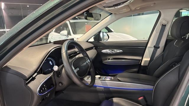 2024 Genesis GV70 2.5T Standard