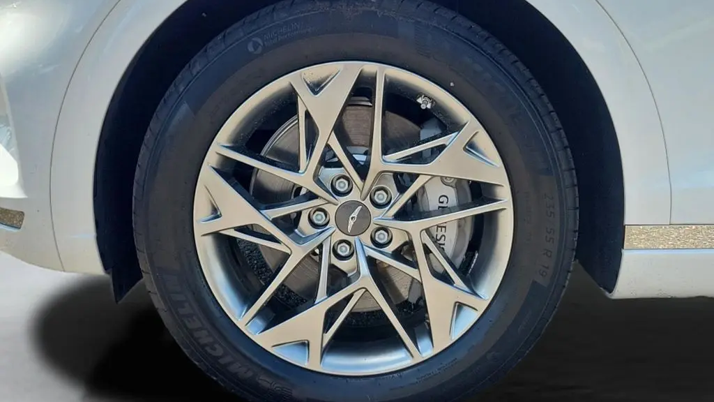 2025 Genesis GV70 2.5T Standard