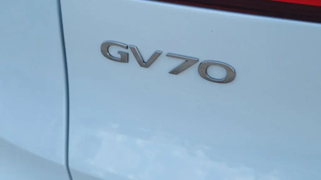 2025 Genesis GV70 2.5T Standard