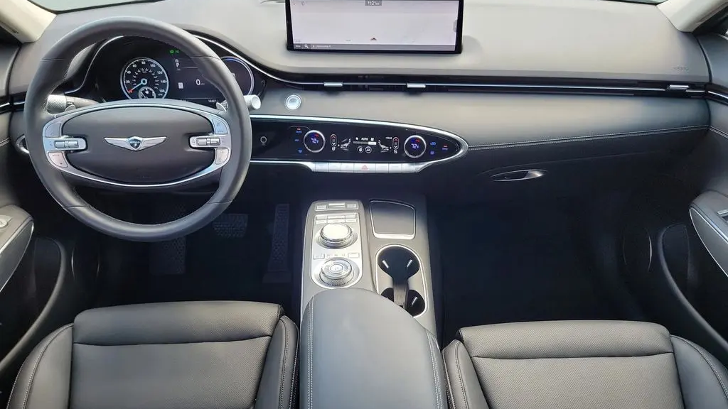 2025 Genesis GV70 2.5T Standard