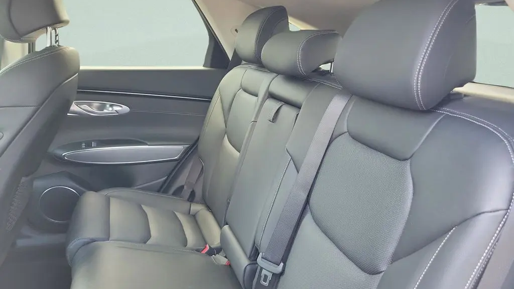 2025 Genesis GV70 2.5T Standard