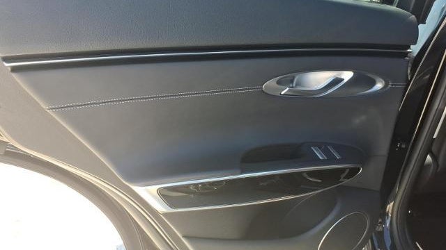 2025 Genesis GV70 2.5T Standard