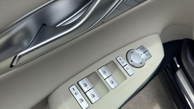 2026 Genesis GV70 2.5T Standard