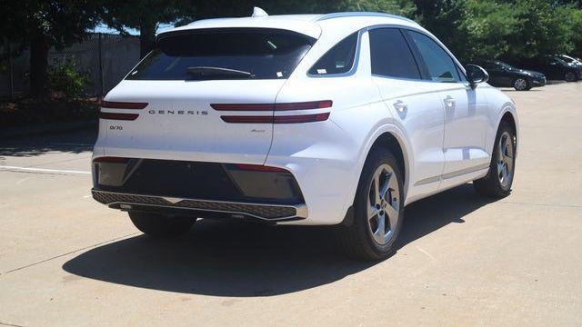 2026 Genesis GV70 2.5T Standard