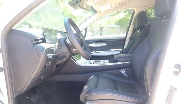 2026 Genesis GV70 2.5T Standard