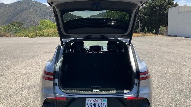2024 Genesis GV70 2.5T Standard