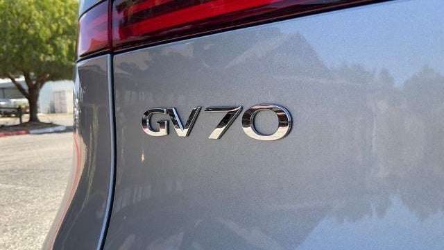 2024 Genesis GV70 2.5T Standard
