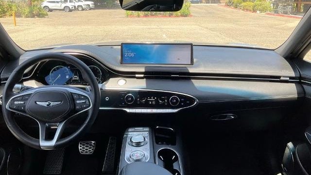 2024 Genesis GV70 2.5T Standard