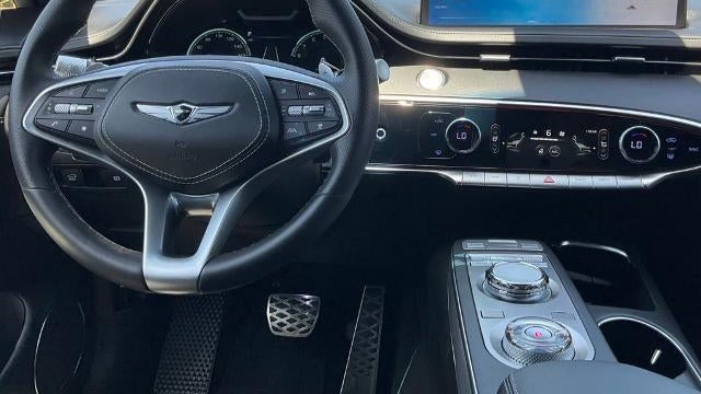 2024 Genesis GV70 2.5T Standard