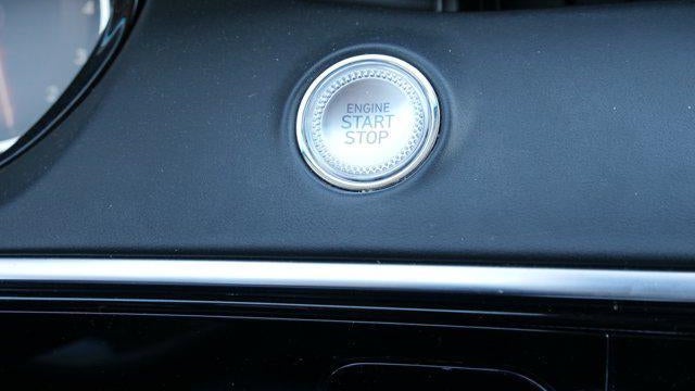 2025 Genesis GV70 2.5T Standard