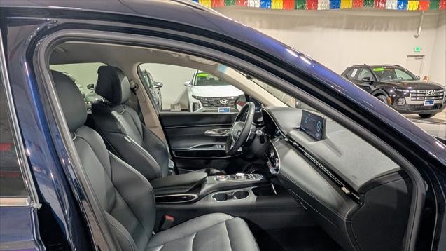 2025 Genesis GV70 2.5T Standard