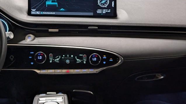 2025 Genesis GV70 2.5T Standard